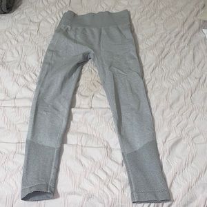 Grey leggings in good condition